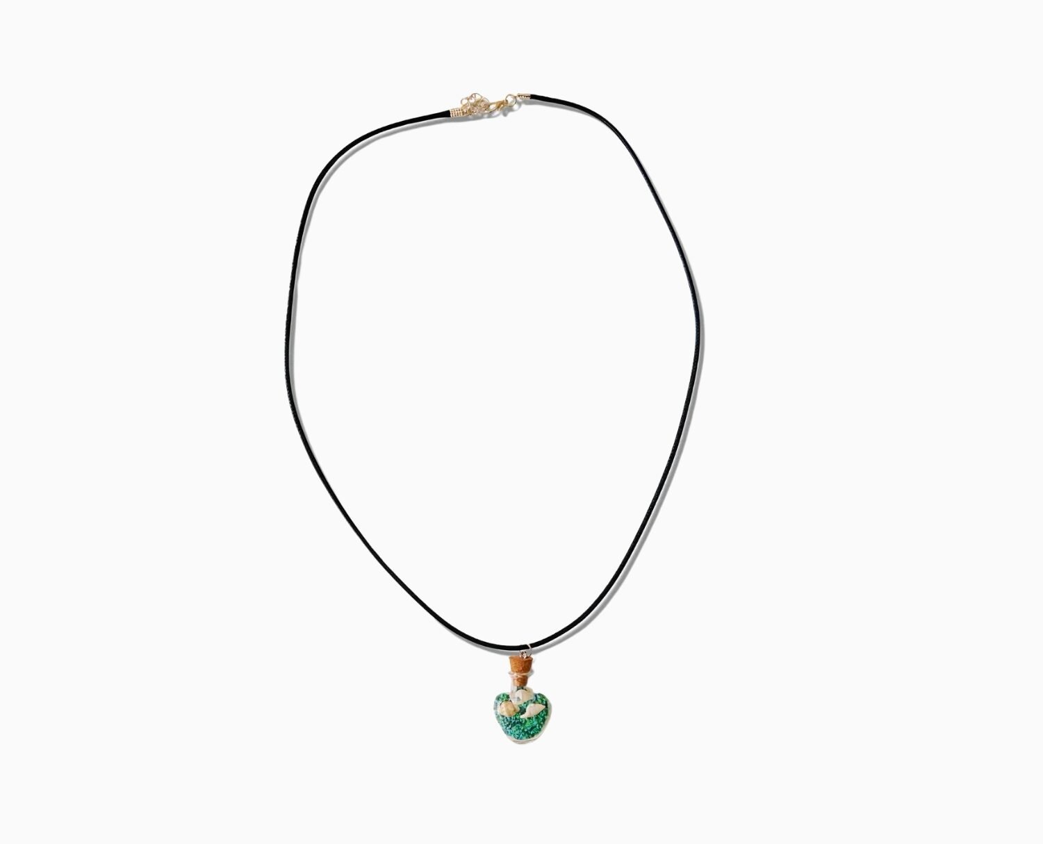 Belize Heart Shell Necklace